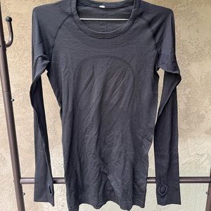 Lululemon Swiftly Tech LS shirt